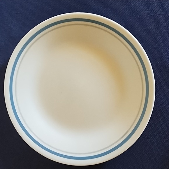 CORELLE INDIGO BLUE LUNCH PLATE & SMALL CORELLE BLUE HEART BOWL - Picture 3 of 6